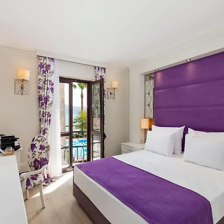 Hotel Baga 3*